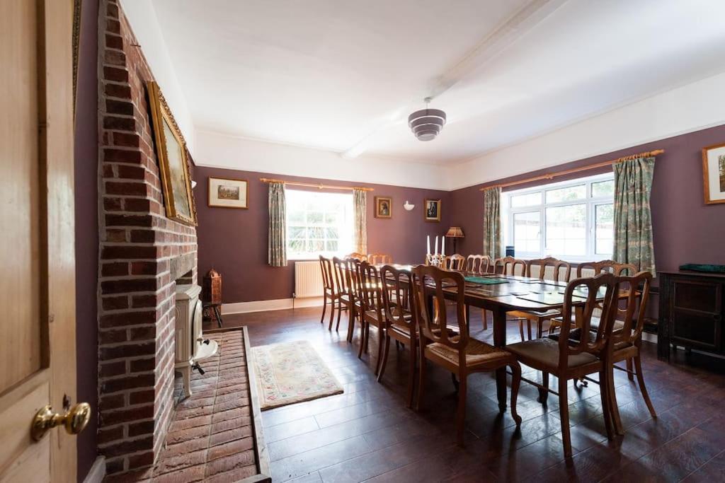 Firs Sleeps 15 Stunning Country House With Hot Tub Sudbourne Exterior foto